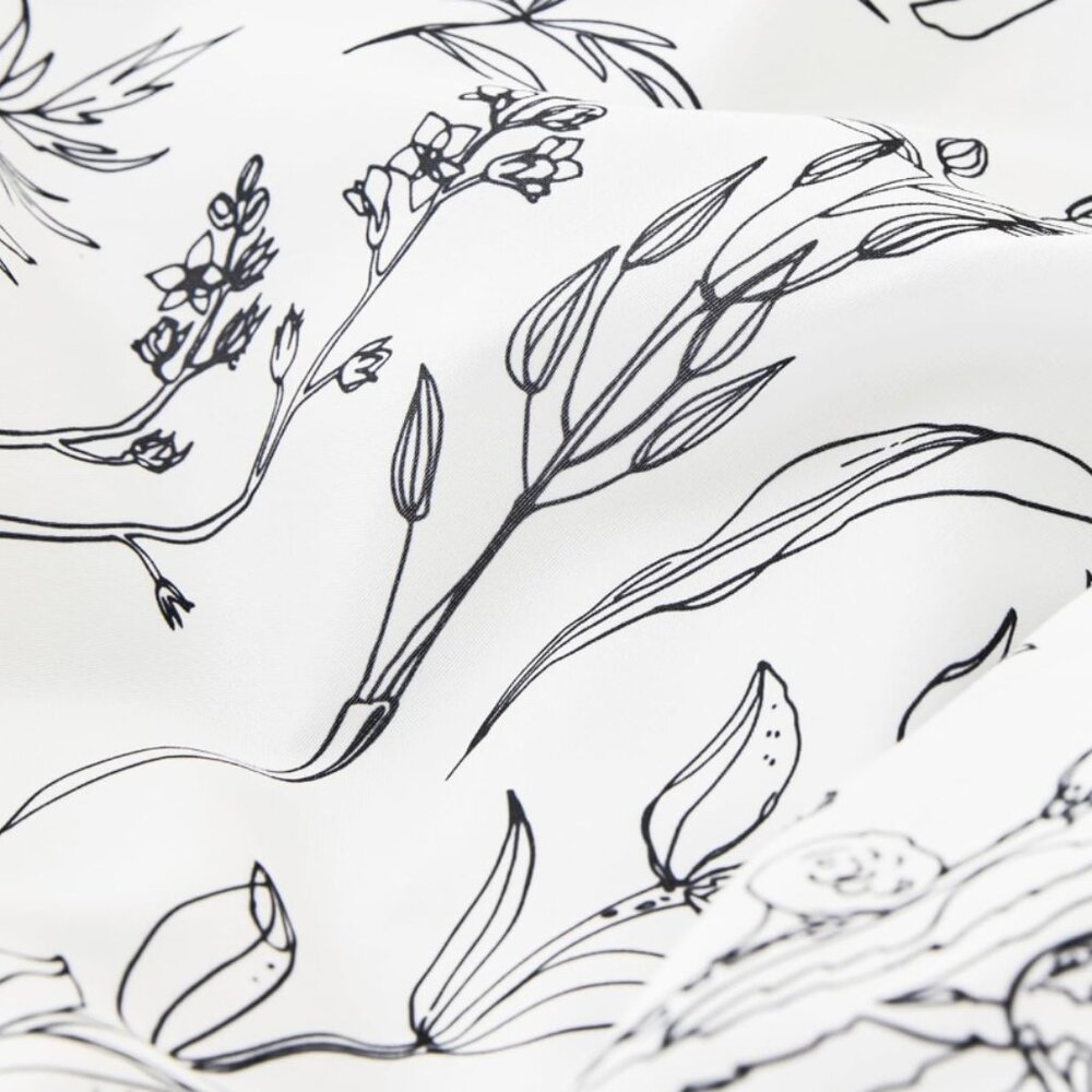 White Flowers 3 Pieces Bedding Set - Picture 2 of 8